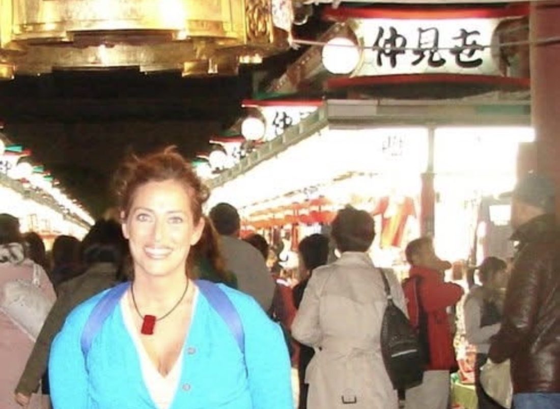 Rachel on Nakamise shopping street near Senso-ji Temple in Tokyo on her first solo trip to Japan